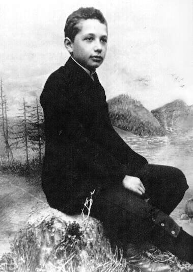 14 წლის ალბერტ აინშტაინი. 1893 წელი